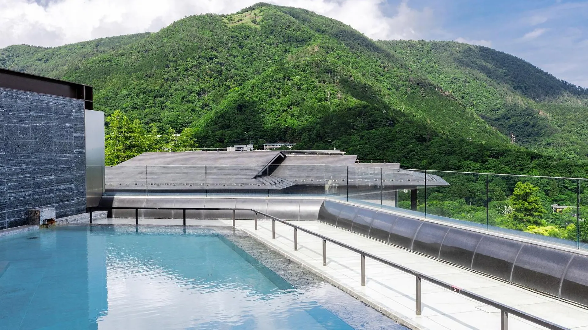 Hakone Gora Karaku Hotell 5*,