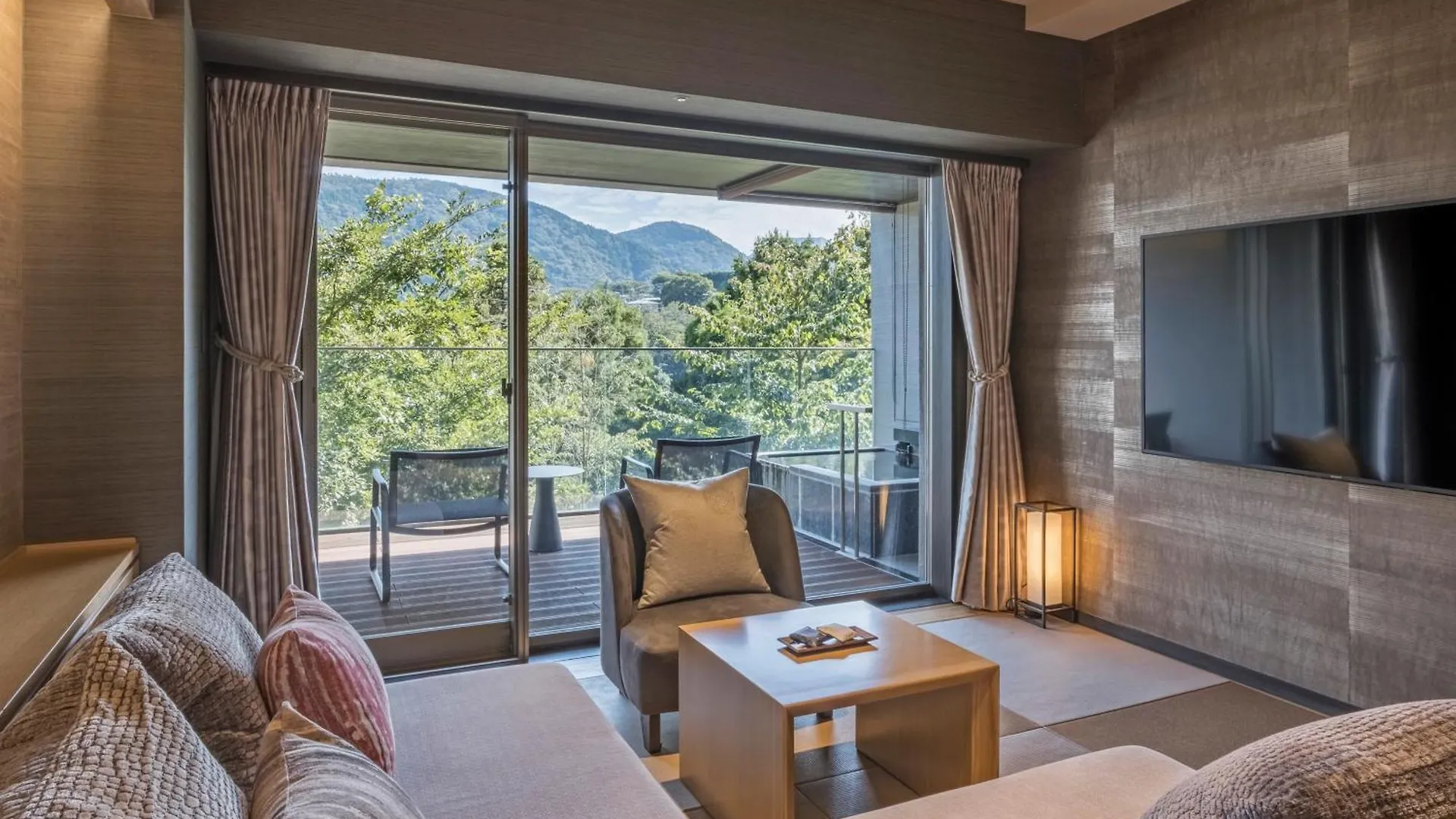 Hakone Gora Karaku Hotell